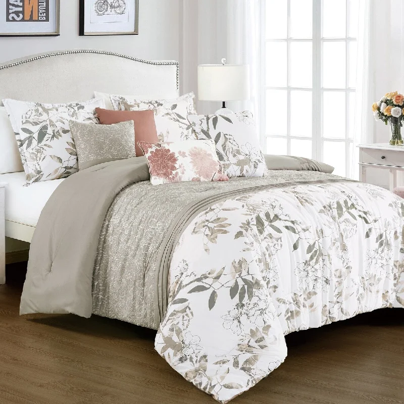 Goose down comforters known for their superior quality and insulationMedina Luxury 7 Piece Comforter set