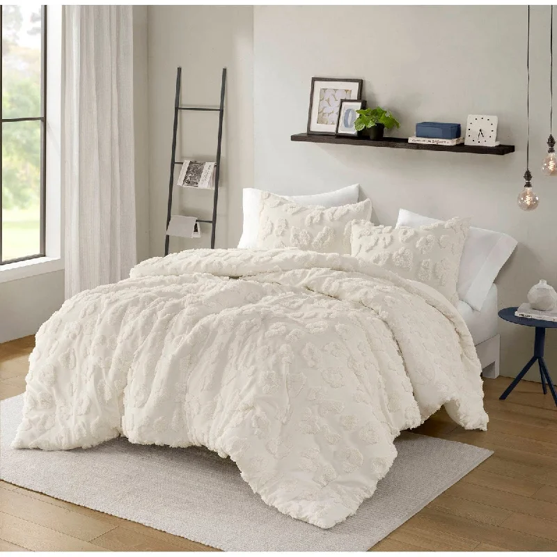 Queen - size comforters for standard queen - sized mattressesIntelligent Design Larissa Animal Chenille Comforter Set