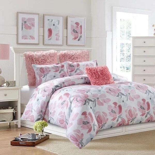 Full - size comforters suitable for full - sized beds in guest rooms or small bedroomsPorch & Den Lookover Soft Floral Watercolor 4-piece Full Comforter Set