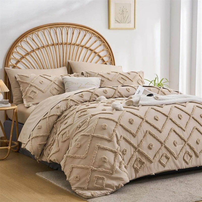 Down - filled comforters for supreme warmth and lightnessComforter Set Tufted Bed in a Bag 7 Pieces