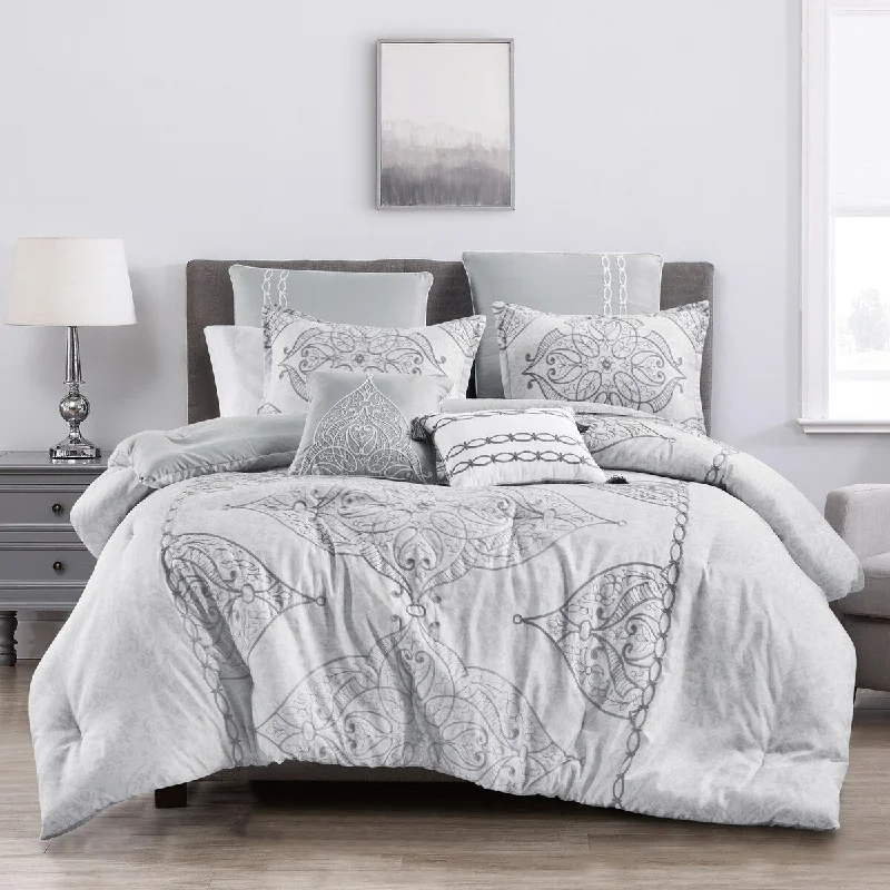 Duck down comforters with a softer feel and good warmth retentionMOLPE Luxury 7 Piece Comforter