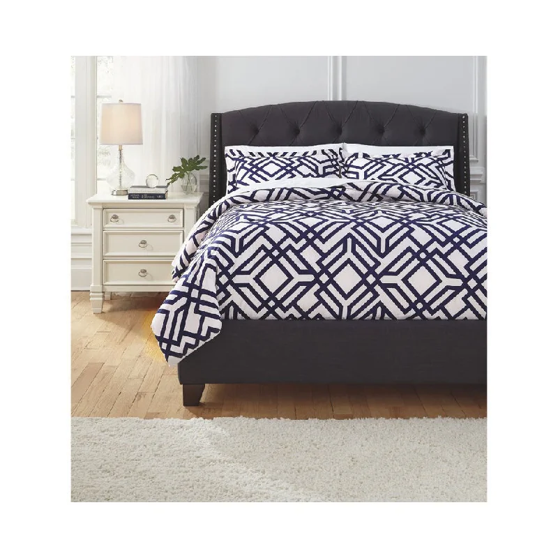 Duck down comforters with a softer feel and good warmth retentionSignature Design by Ashley Imelda 3-piece Comforter Set