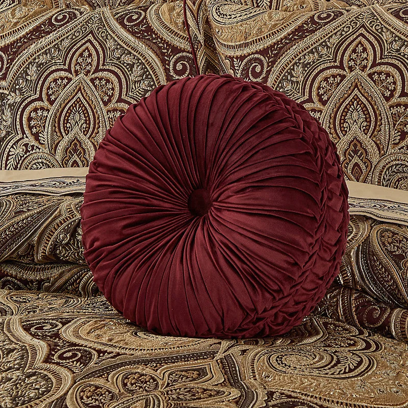 Hypoallergenic Pillows for Allergy SufferersBordeaux Tufted Round Decorative Throw Pillow