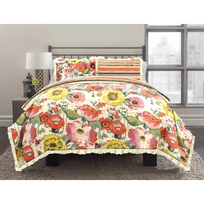 Down - filled comforters for supreme warmth and lightnessWatercolor Floral 3-piece Comforter Set