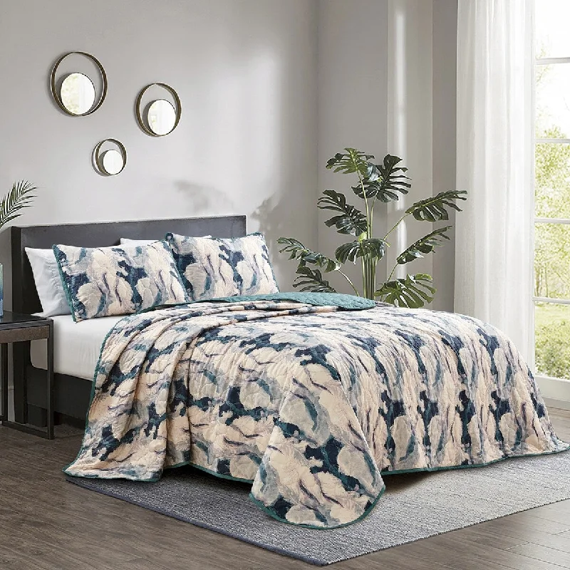 Synthetic - filled comforters like polyester for affordability and hypoallergenic propertiesShatex Riva 3 piece bedspread