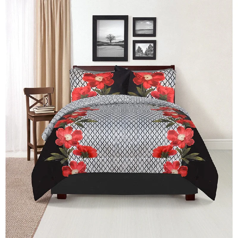 King - size comforters to fit large king - sized beds perfectlyOphelia Black/ Red Reversible 4-piece Comforter Set