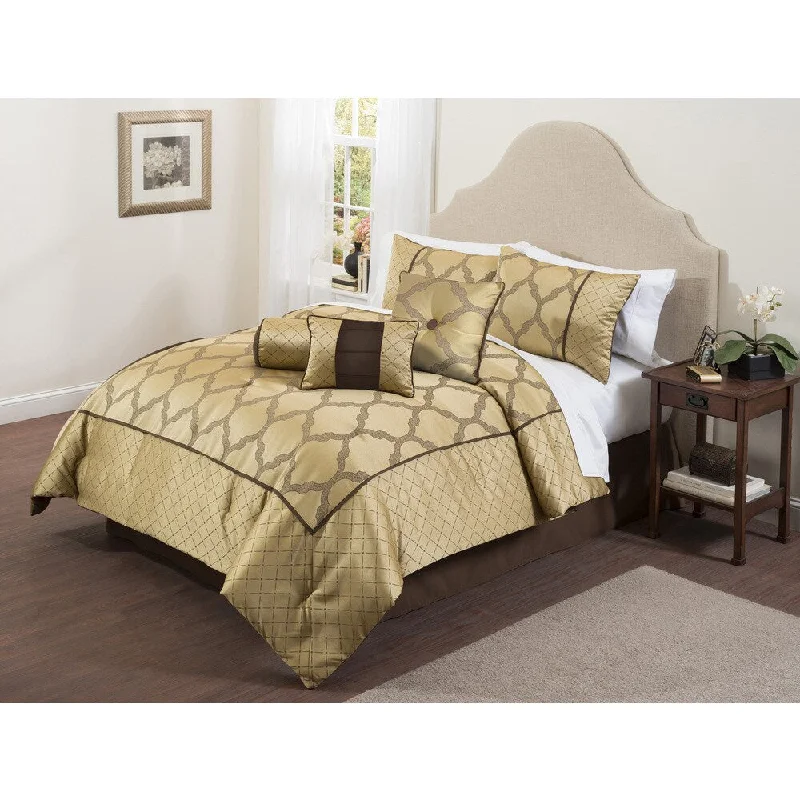 Silk - filled comforters for a luxurious and smooth touchCasa Bexley 7-piece Comforter Set