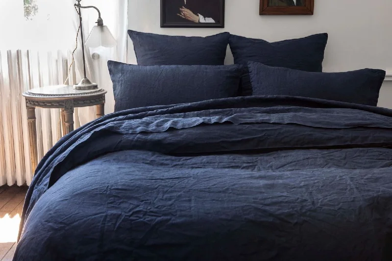 Tie - closure duvet covers with fabric ties for a more decorative and adjustable optionNouvelle Vague Midnight Bedding