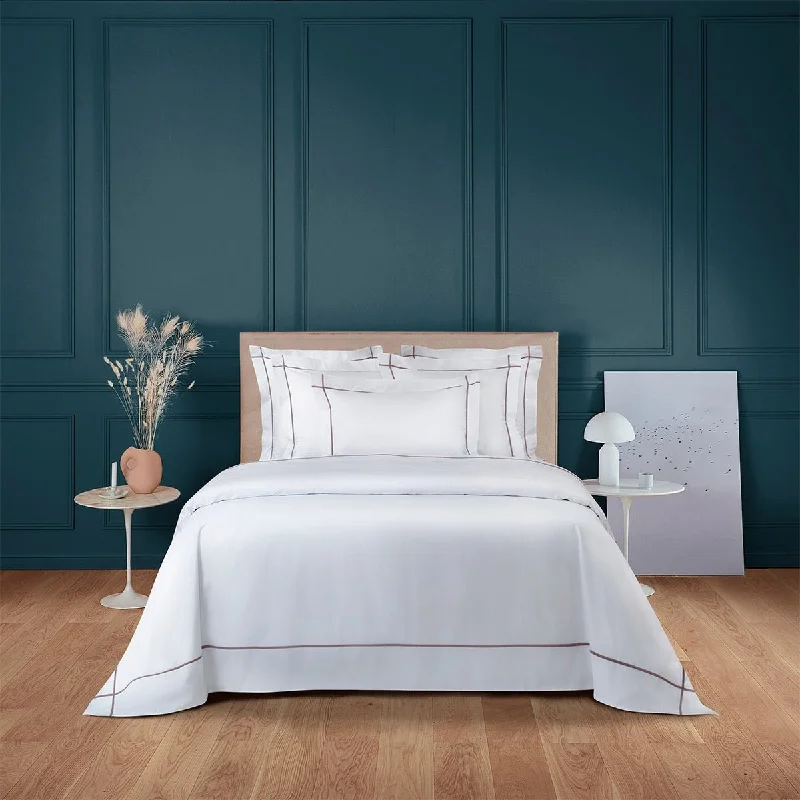 Button - closure duvet covers for a classic and secure fasteningAthena Iris Organic Cotton Bedding by Yves Delorme