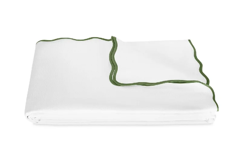 High - end luxury duvet covers for a top - tier sleep experienceCamilla Pique Palm Bedding by Matouk