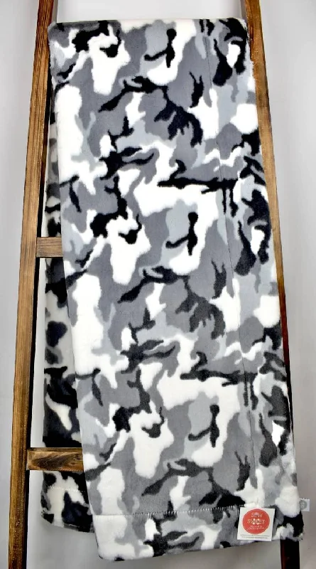 Cashmere blankets for ultimate softness and luxuryCamo Gray - OMG Casey