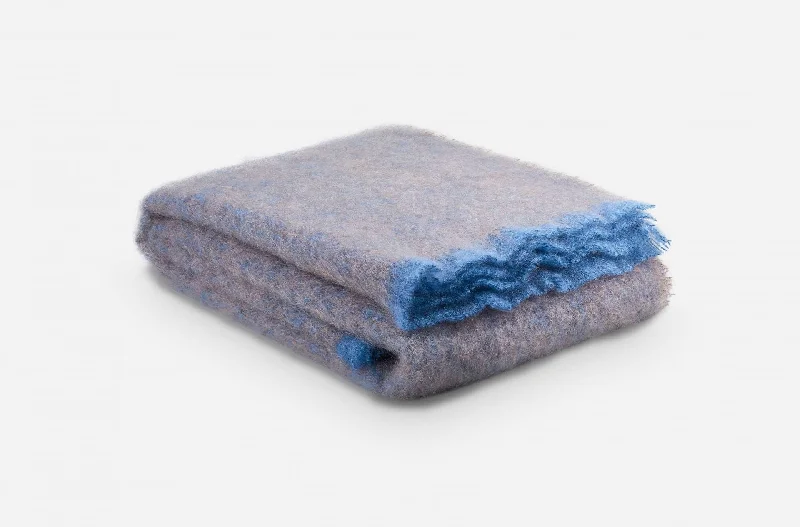 Bamboo fiber blankets with natural antibacterial propertiesCocoa Clash Mohair Throw Blanket