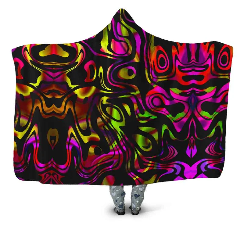 Microfiber blankets that are durable and easy to care forColor Evolution Hooded Blanket