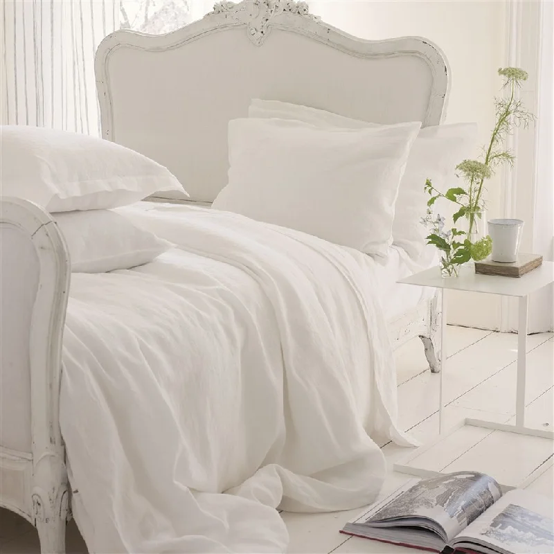 Tie - closure duvet covers with fabric ties for a more decorative and adjustable optionBiella Alabaster Bedding by Designers Guild