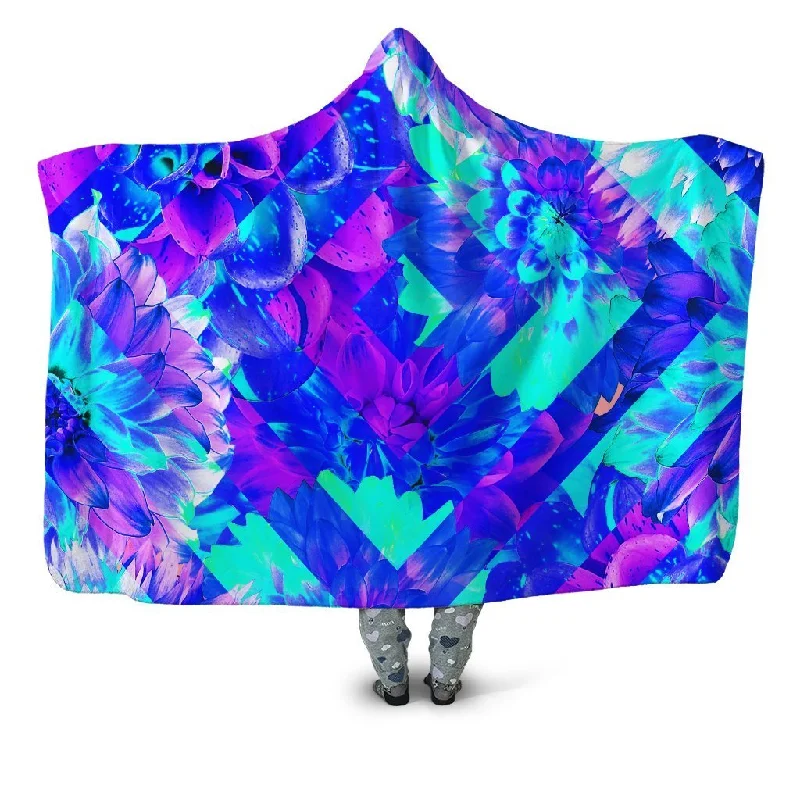 Synthetic fiber blend blankets for a budget - friendly choiceDiamond Dhalia Hooded Blanket