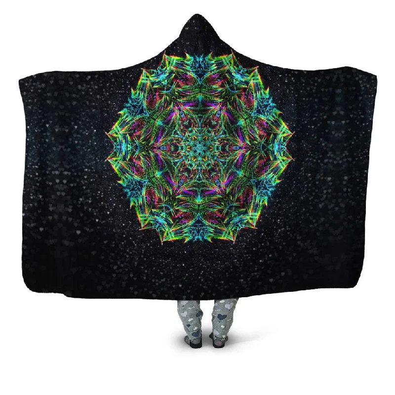 Microfiber blankets that are durable and easy to care forGreen Warp Hooded Blanket