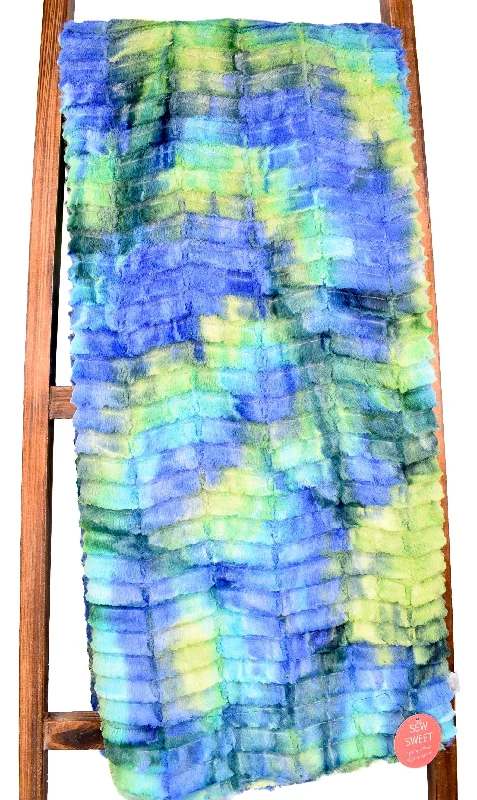 Bamboo fiber blankets with natural antibacterial propertiesGroovy Rainforest - OMG Nicole