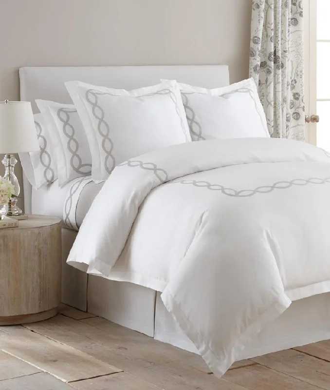 Ombre - colored duvet covers with a gradient effect for a trendy and unique styleArcadia Leigh Bedding by Legacy Home