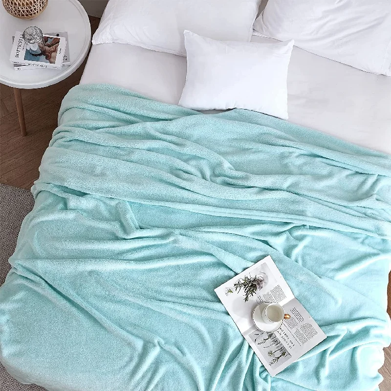 Synthetic fiber blend blankets for a budget - friendly choiceMe Sooo Comfy - Coma Inducer® Bed Blanket - Hushed Mint