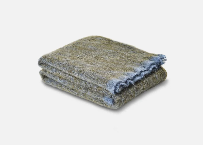 Synthetic fiber blend blankets for a budget - friendly choiceMoss Clash Mohair Throw Blanket