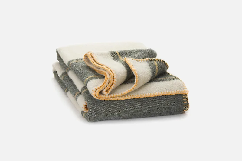 Silk blankets with a smooth and elegant touchMoss Lacken Irish Wool Bed Blanket