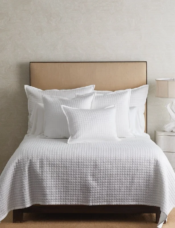 Embroidered duvet covers with intricate needlework for a luxurious touchReady-to-bed 2.0 Duvet White by Ann Gish