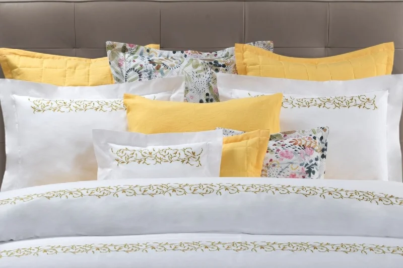 Snap - closure duvet covers for a quick and convenient way to open and closeSelvaggia Embroidery Bedding by Dea Linens