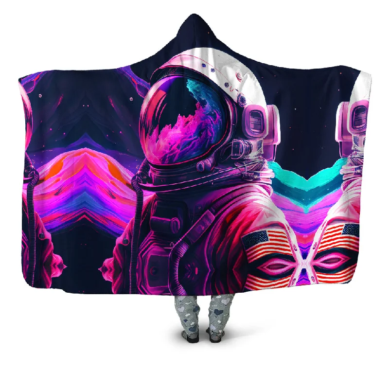 Recycled polyester blankets for an eco - conscious optionSynthwave Astronaut Hooded Blanket