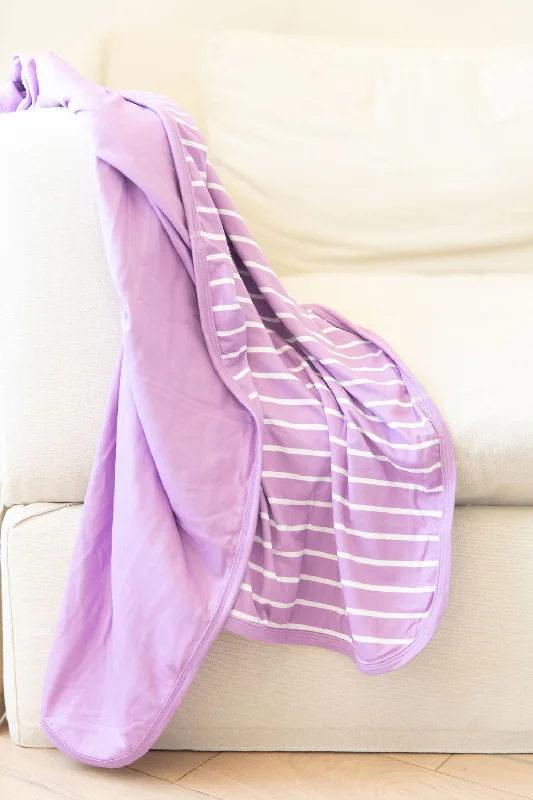 Rayon from bamboo blankets for a silky and breathable feelTHE ISLA