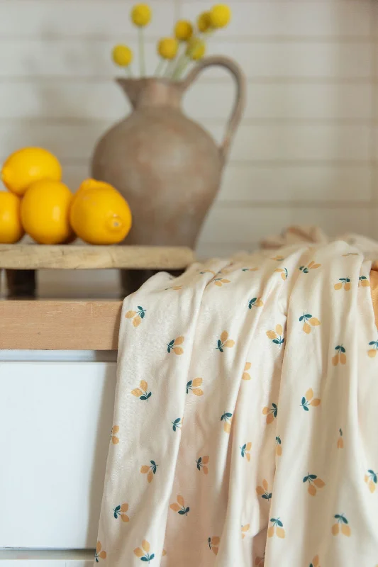 Microfiber blankets that are durable and easy to care forTHE LEMONDROP