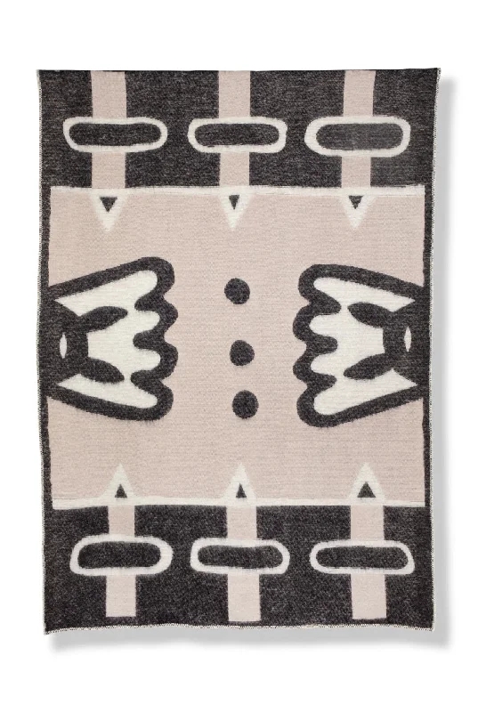 Chenille blankets with a thick and fuzzy textureWool Blanket "Peru" by Nathalie Du Pasquier & George Sowden