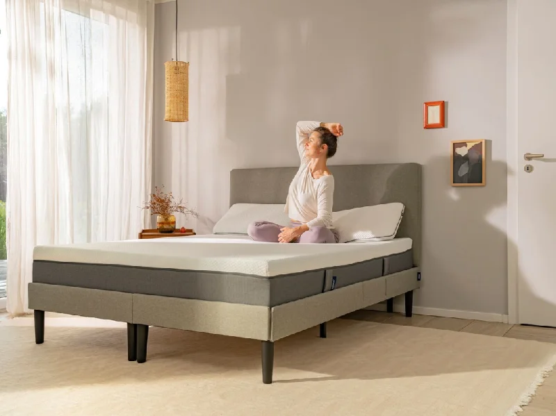 Queen - size mattresses for couples and standard bedroomsEmma Original Mattress