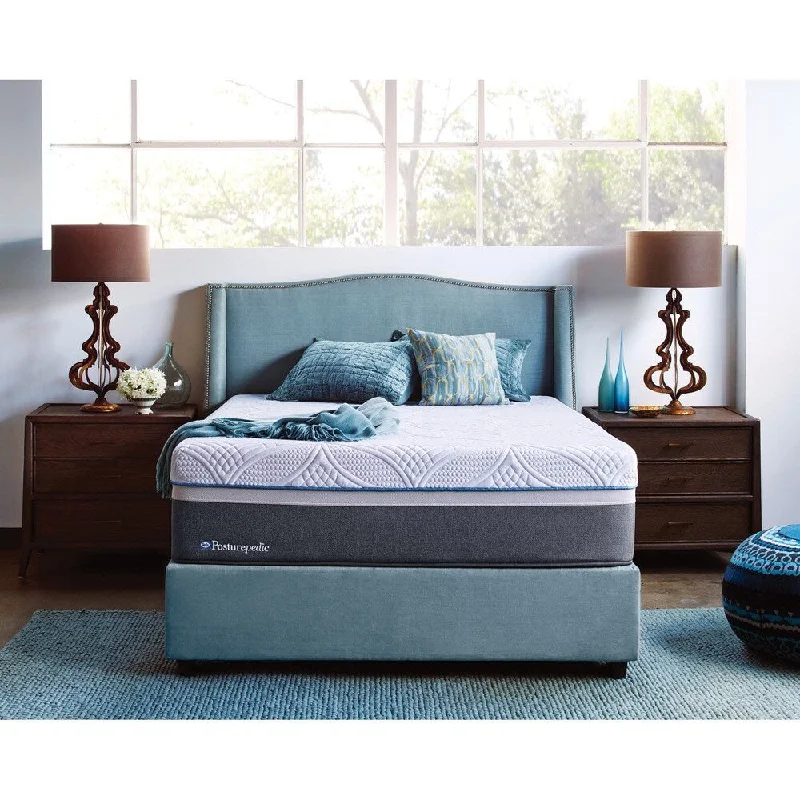 Innerspring mattresses with coil counts for supportSealy Posturepedic Hybrid Silver Plush King Mattress